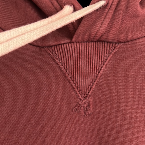 Thick warm burgundy pullover hoodie - Picture 3 of 7